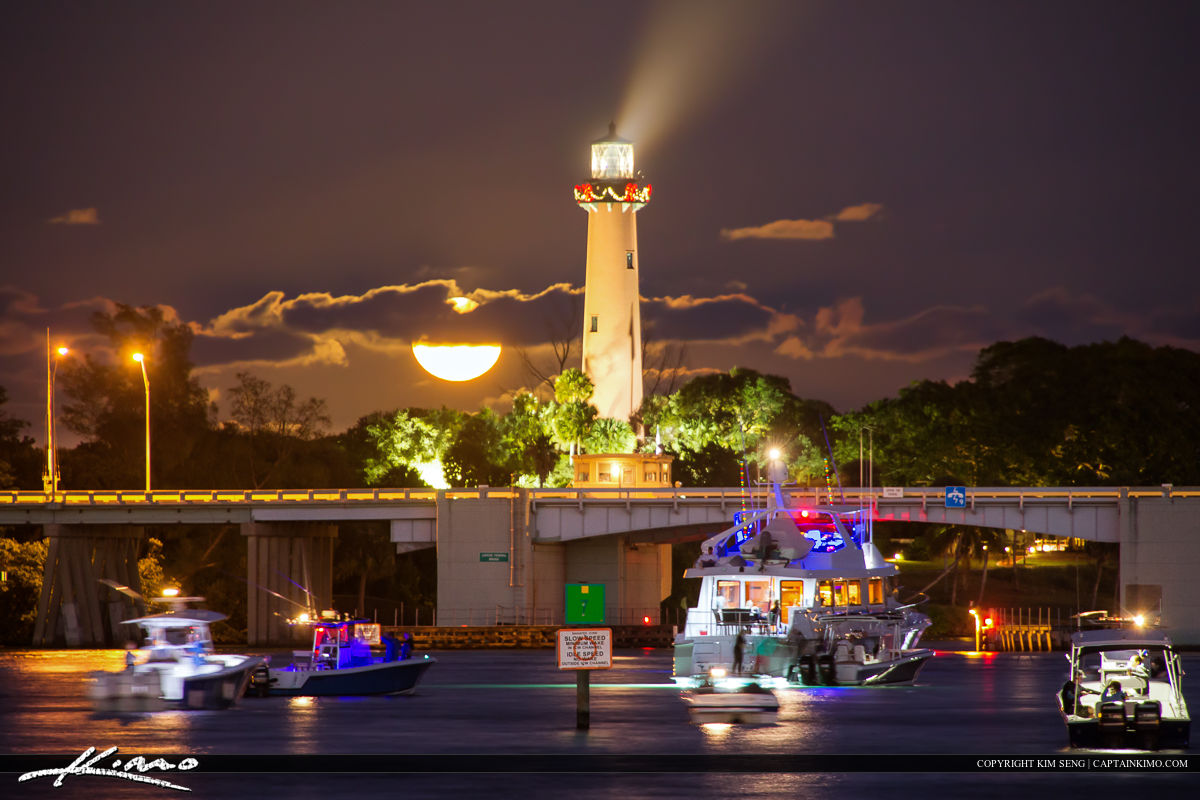 Full moon rise at the Jupiter Lighthouse during the boat parade along the waterway in Palm Beach County. Tone mapped using Photomatix Pro for color and contrast.