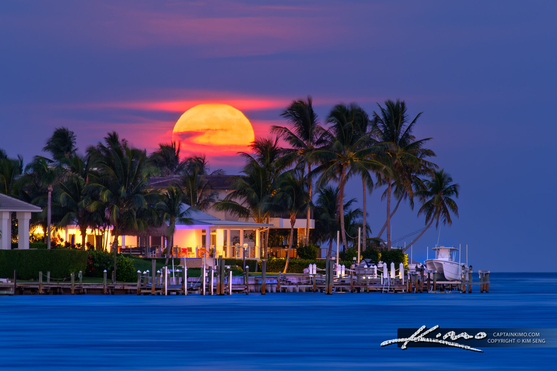 Jupiter Column Tree Fullmoon Rising Over Coconut Trees and Waterfront Homes Jupiter | HDR ...